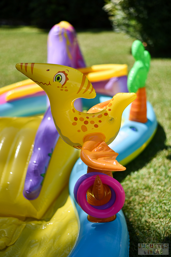 centro-de-juegos-acuatico-dinoland-de-intex-blog-de-juguetes-2