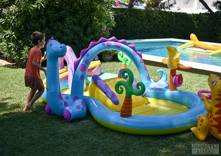 centro-de-juegos-acuatico-dinoland-de-intex-blog-de-juguetes-6