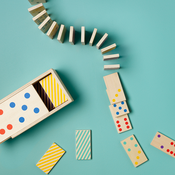 ikea-lattjo-2015-domino-caja-fichas-PH129482-lowres