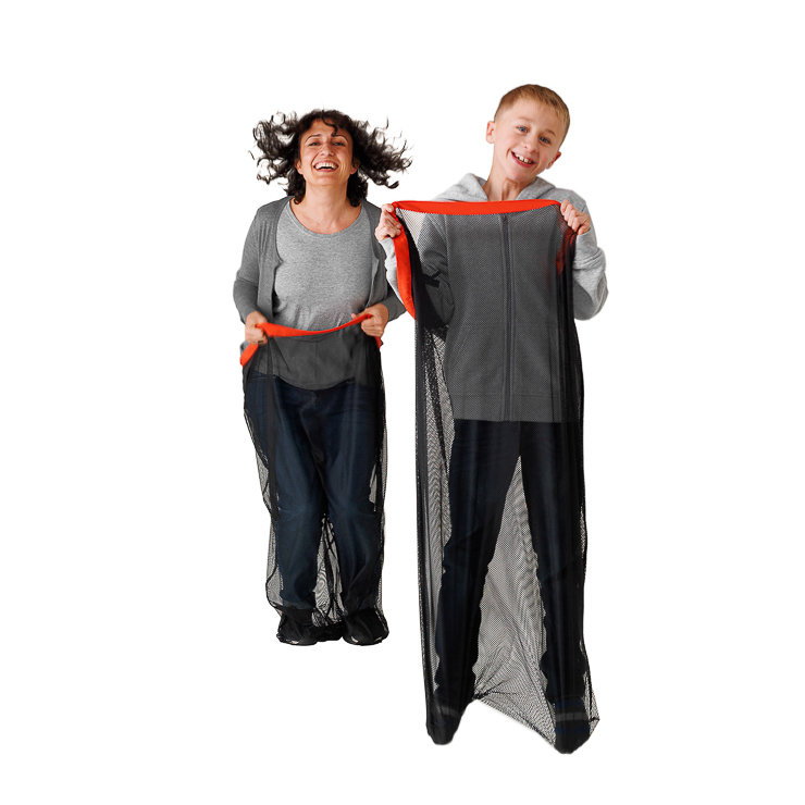 ikea-lattjo-2015-mujer-nino-saco-saltar-PE520896-lowres