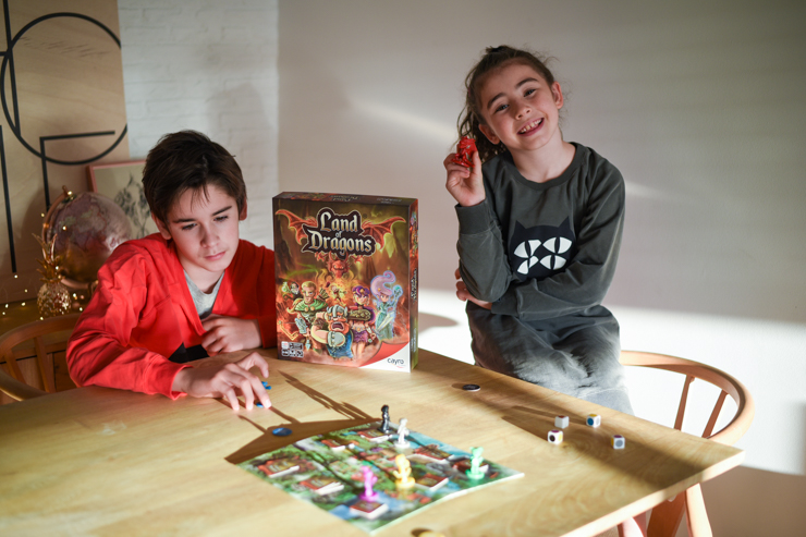 Land of Dragons de Cayro