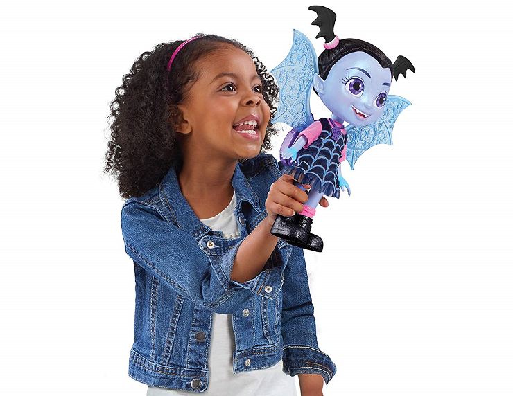 muñeca-vampirina-parlanchina-bandai