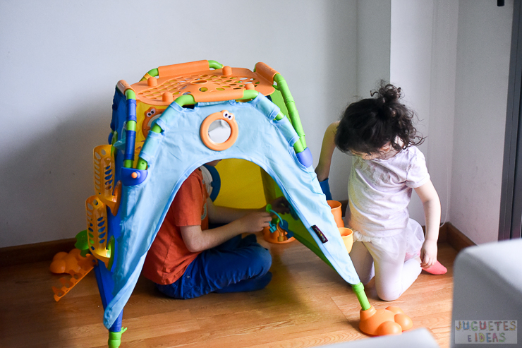 yookidoo-discovery-playhouse-la-casita-plegable-de-actividades-de-toctoys-sorteo-en-juguetes-e-ideas-8